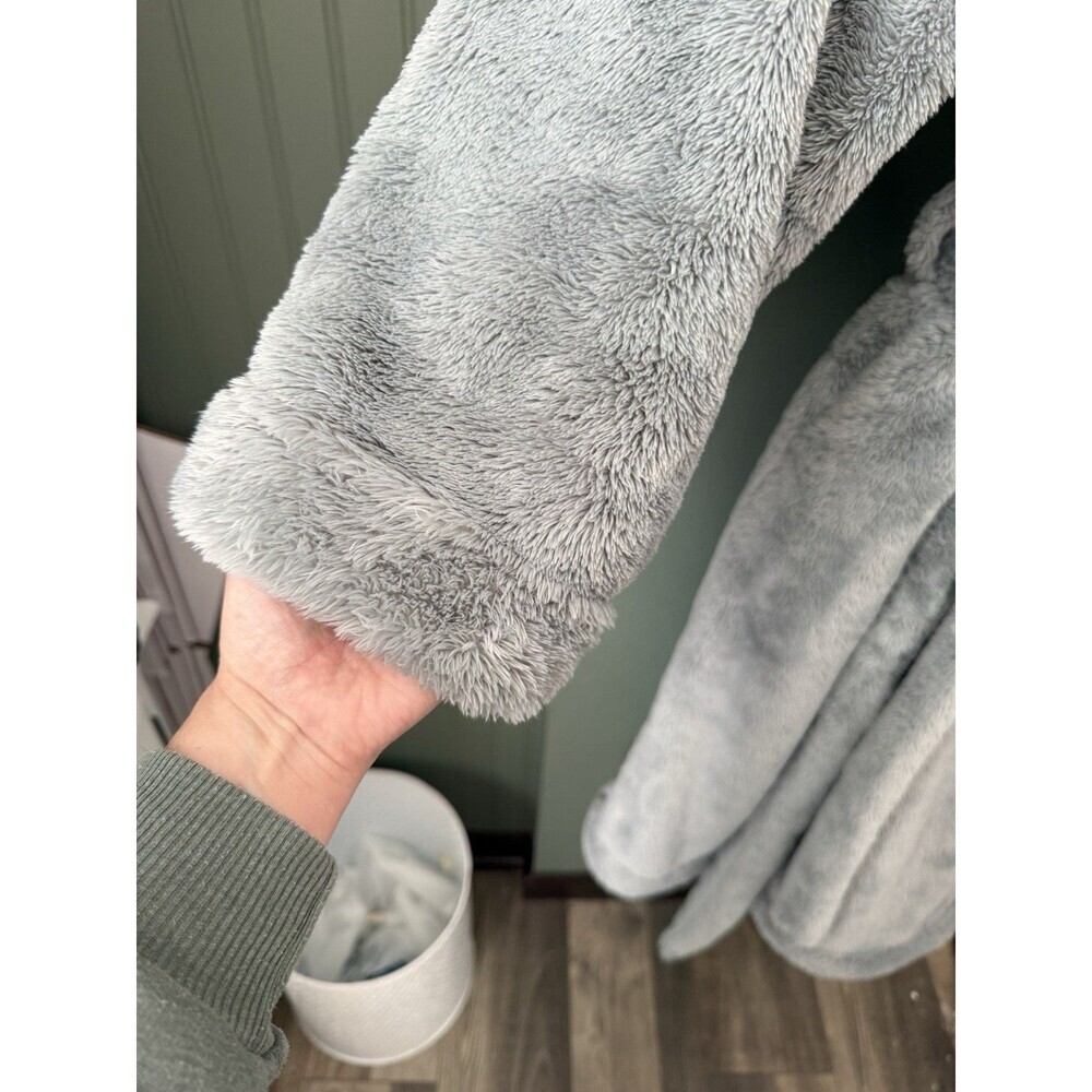 Pottery Barn Fireside Cozy Plush Robe Cloud Blue Hood Pockets Bath Medium - Picture 6 of 11